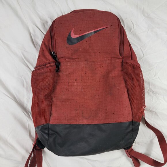 Nike Brasilia Slub Training Backpack Red Black Outdoors Camping School Travel - Picture 1 of 9